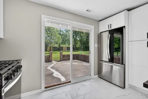 18701 Loras Lane Country Club Hills IL 60478