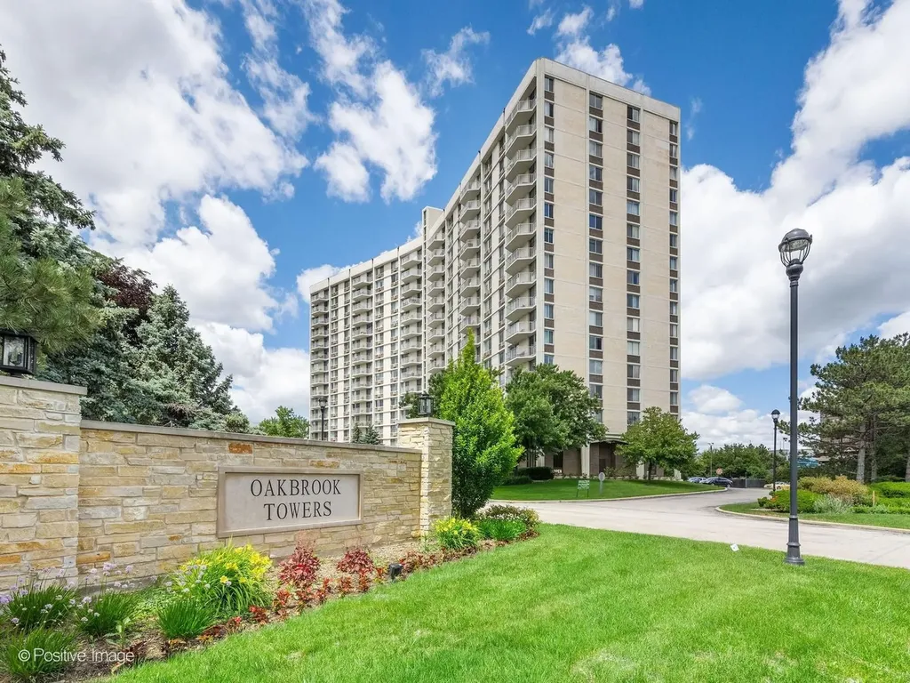 40 North Tower Road Oak Brook IL 60523