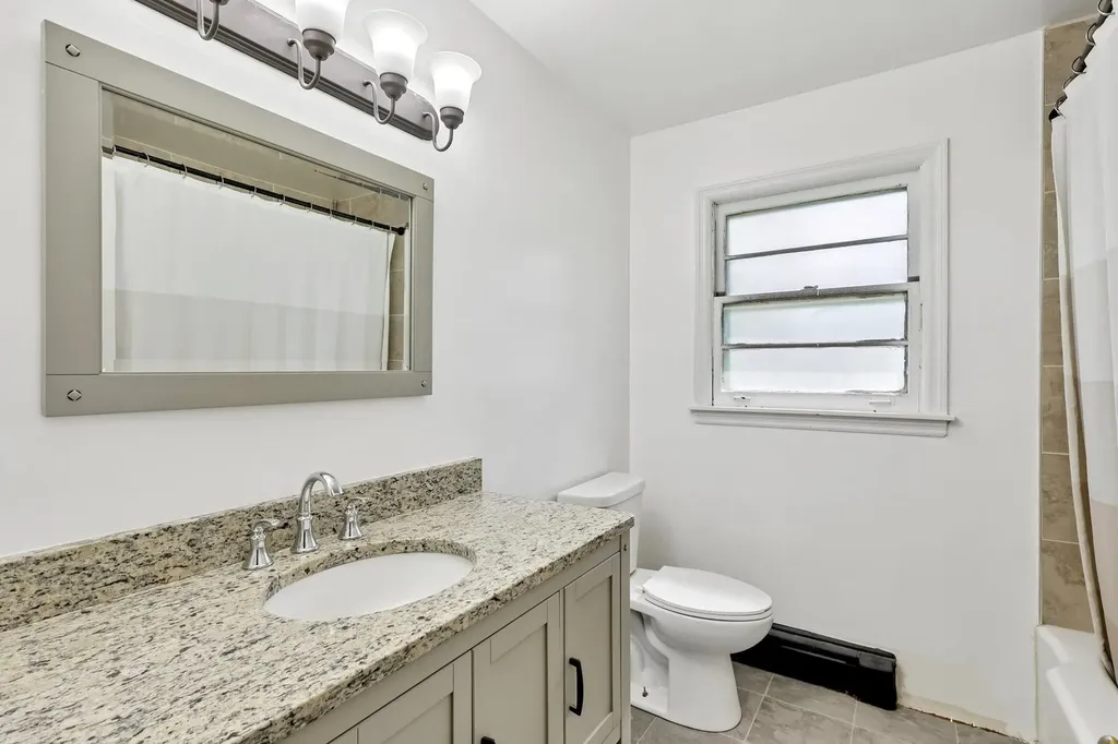 2N075 Mildred Avenue Glen Ellyn IL 60137