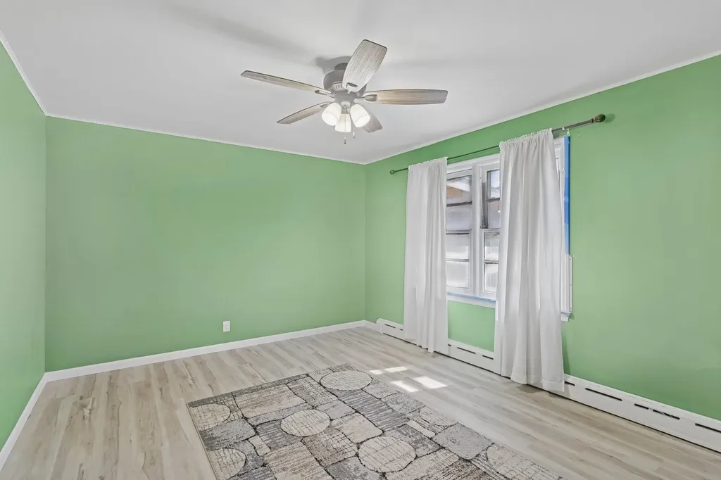 2N075 Mildred Avenue Glen Ellyn IL 60137