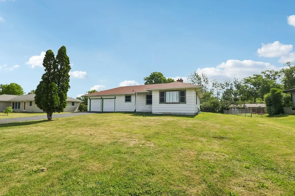 2N075 Mildred Avenue Glen Ellyn IL 60137