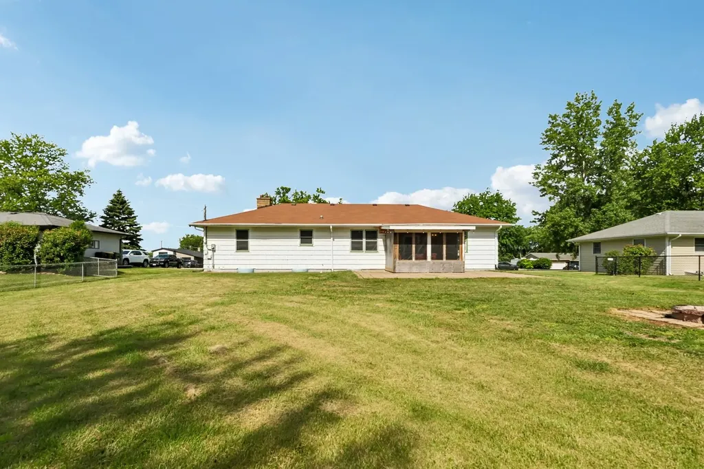 2N075 Mildred Avenue Glen Ellyn IL 60137