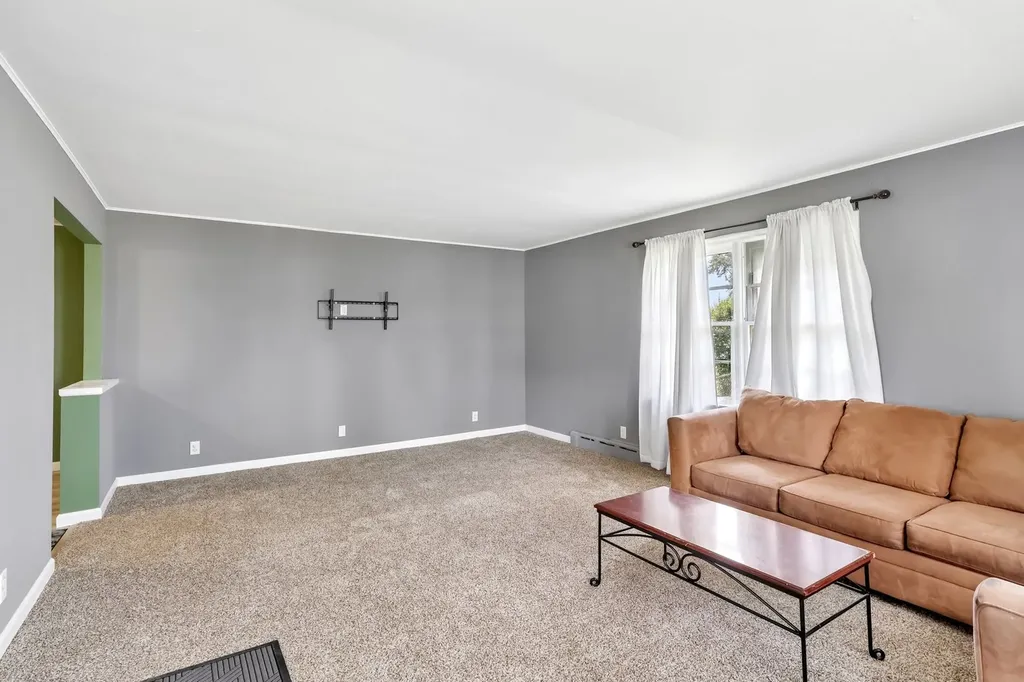 2N075 Mildred Avenue Glen Ellyn IL 60137