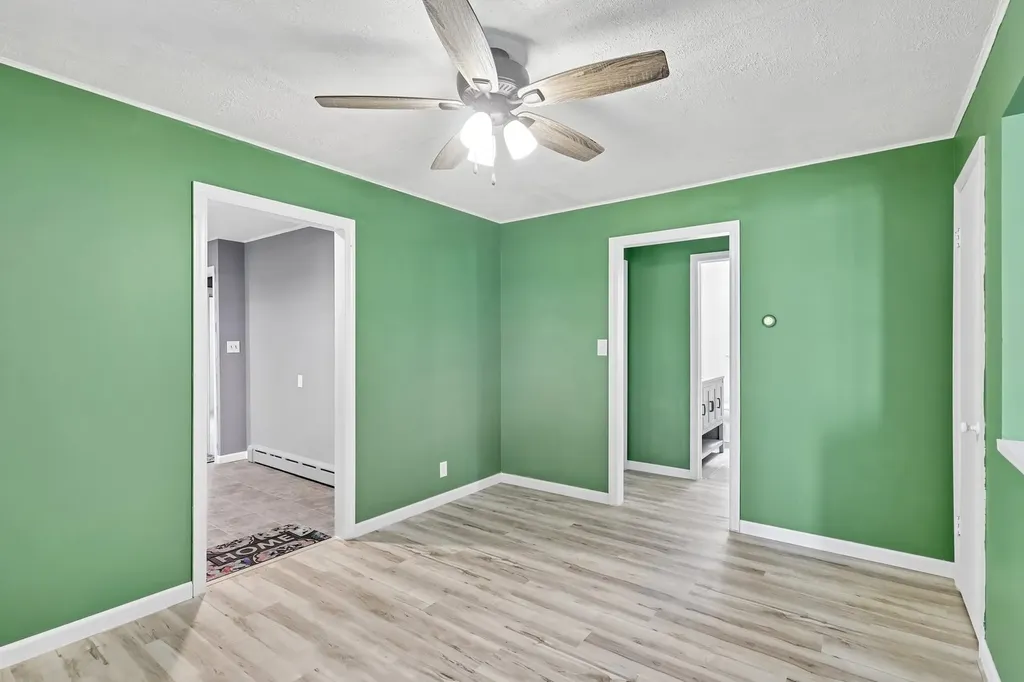 2N075 Mildred Avenue Glen Ellyn IL 60137