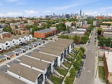 2512 West Polk Street Chicago IL 60612