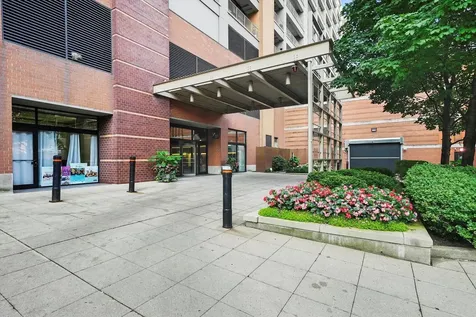 1530 South State Street Chicago IL 60605