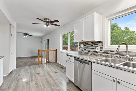 25 Magnolia Drive Streamwood IL 60107