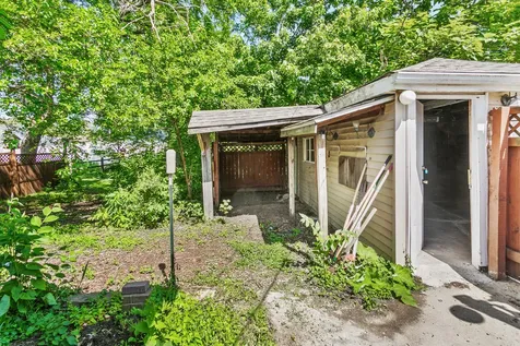 17561 Hillside Avenue Homewood IL 60430