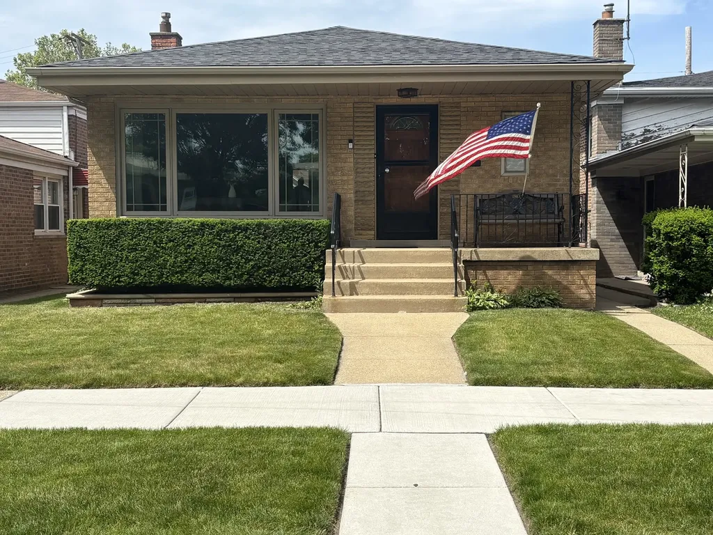 3506 East 114th Street Chicago IL 60617