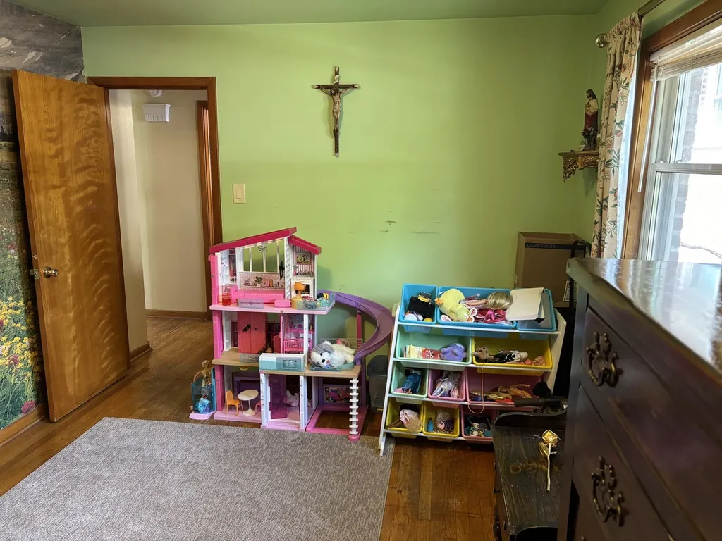 3506 East 114th Street Chicago IL 60617