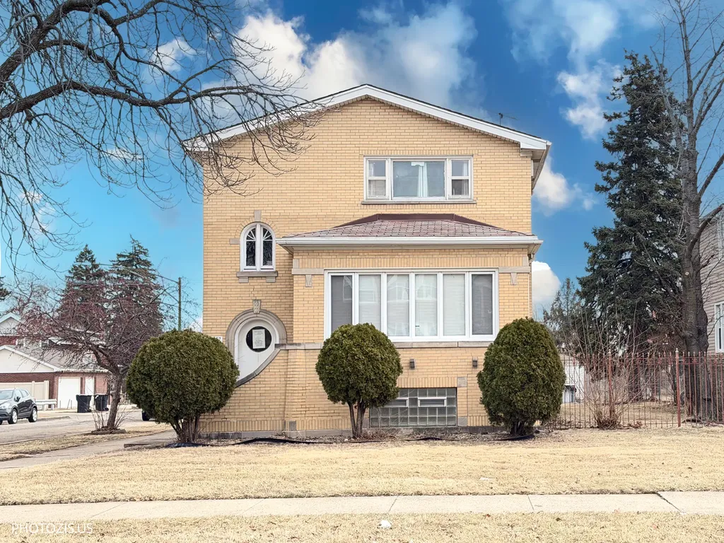 2457 North Nordica Avenue Chicago IL 60707