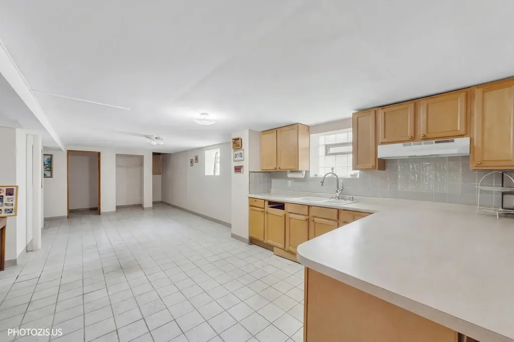 2457 North Nordica Avenue Chicago IL 60707