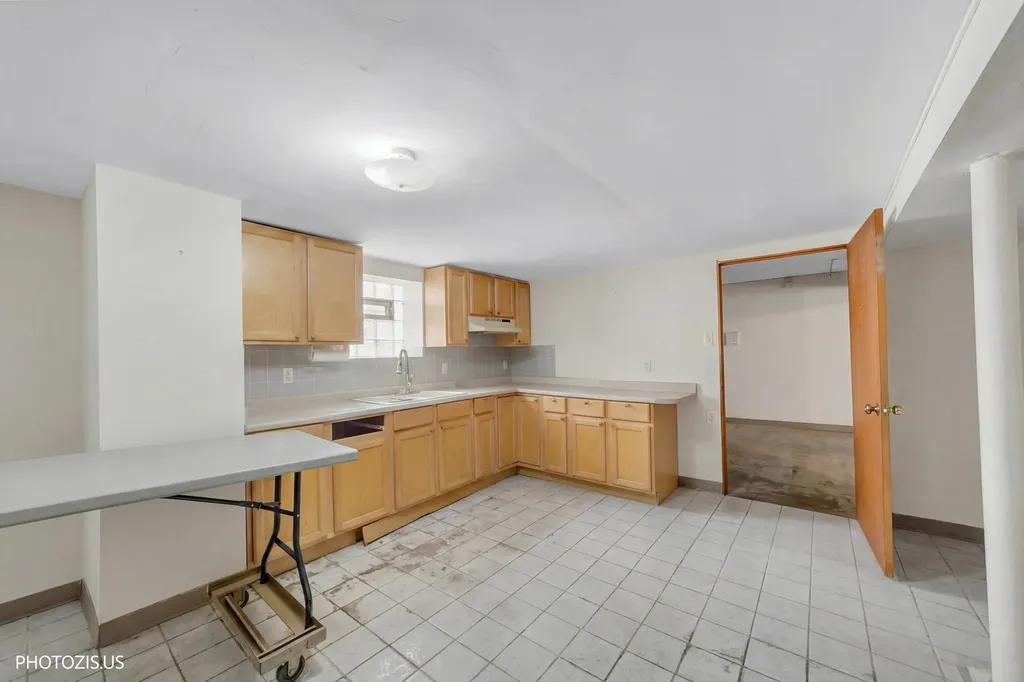 2457 North Nordica Avenue Chicago IL 60707