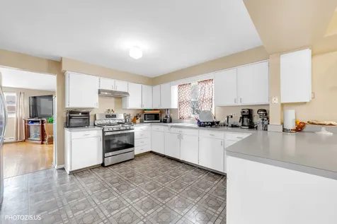 2457 North Nordica Avenue Chicago IL 60707