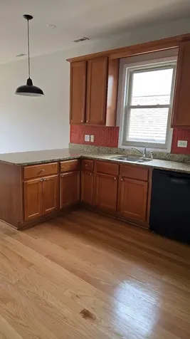 6834 South Dorchester Avenue Chicago IL 60637