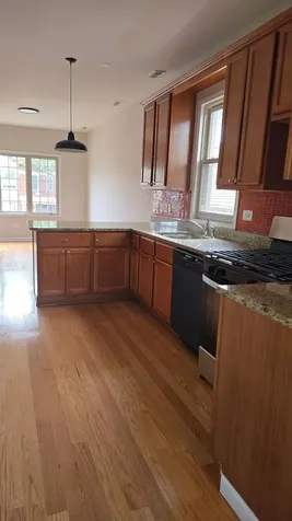 6834 South Dorchester Avenue Chicago IL 60637
