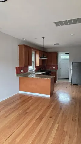 6834 South Dorchester Avenue Chicago IL 60637