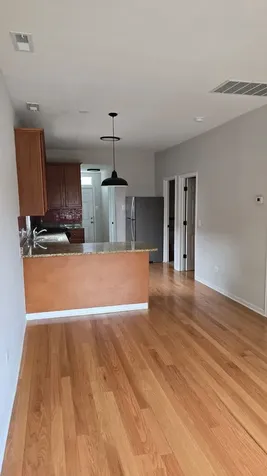 6834 South Dorchester Avenue Chicago IL 60637