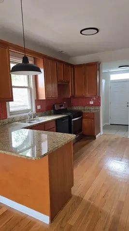 6834 South Dorchester Avenue Chicago IL 60637