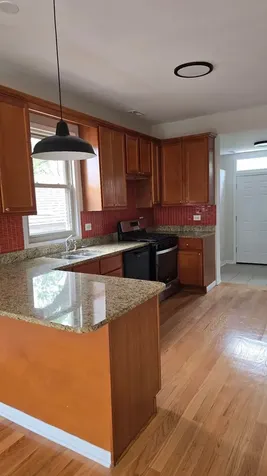 6834 South Dorchester Avenue Chicago IL 60637