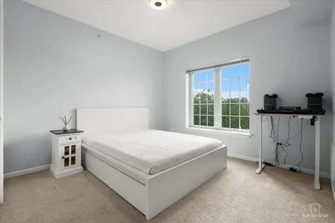 405 South Creekside Drive Palatine IL 60074