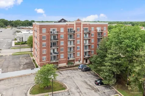 405 South Creekside Drive Palatine IL 60074