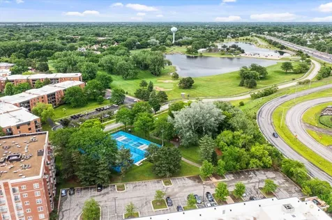 405 South Creekside Drive Palatine IL 60074