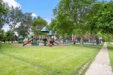 405 South Creekside Drive Palatine IL 60074