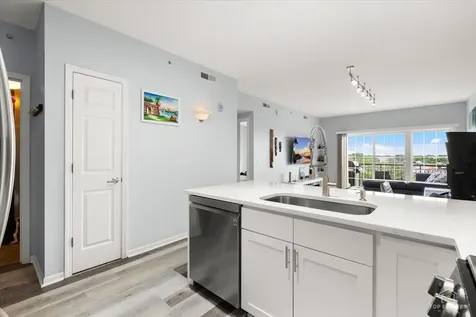 405 South Creekside Drive Palatine IL 60074