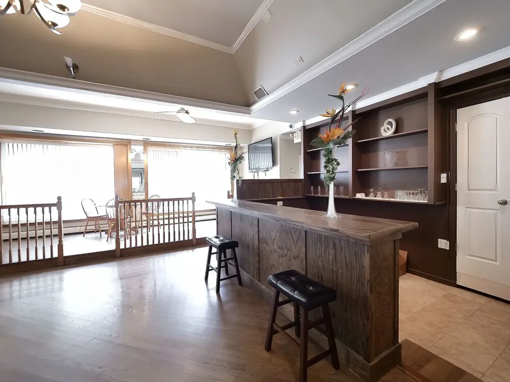 3256 North Elston Avenue Chicago IL 60618