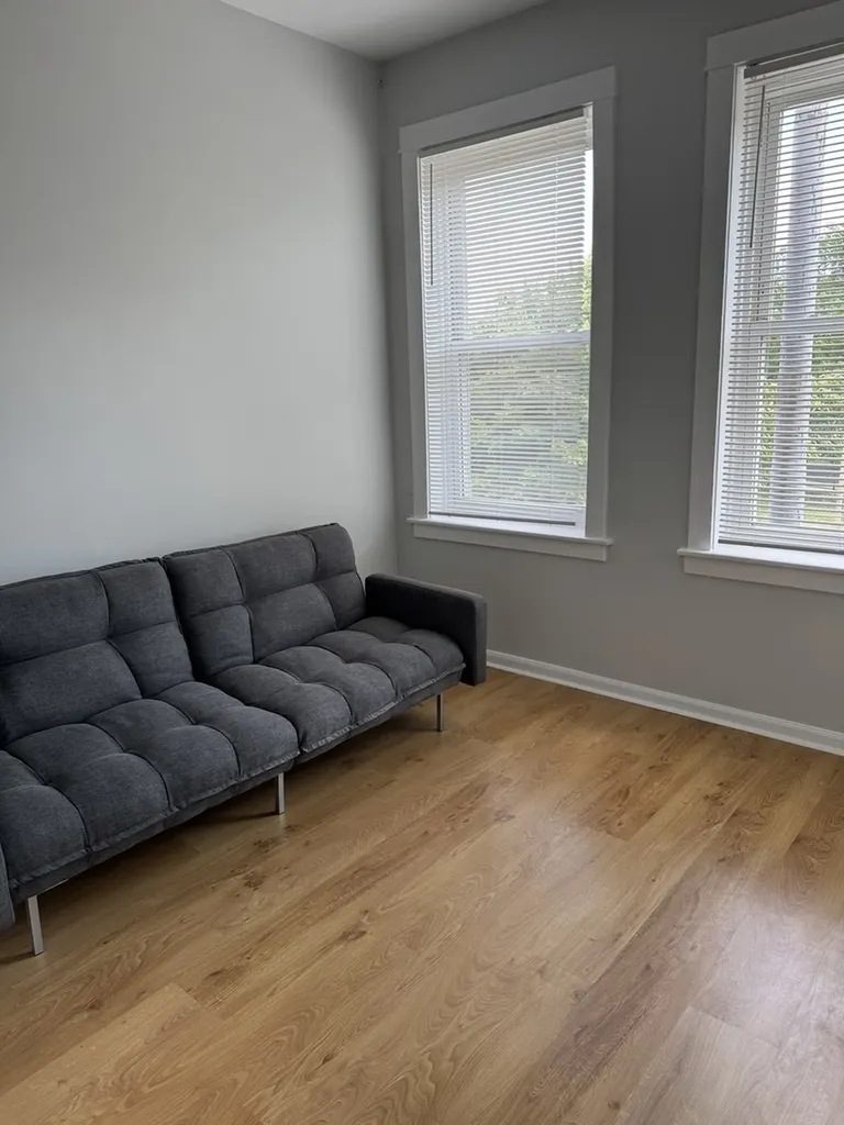 3256 North Elston Avenue Chicago IL 60618