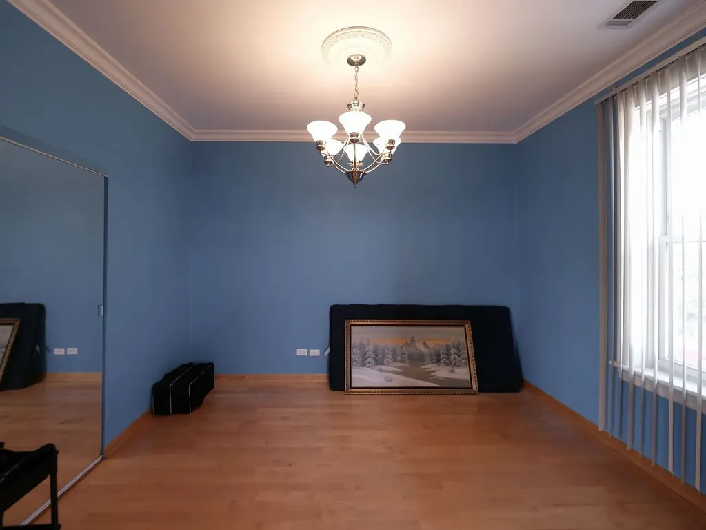3256 North Elston Avenue Chicago IL 60618