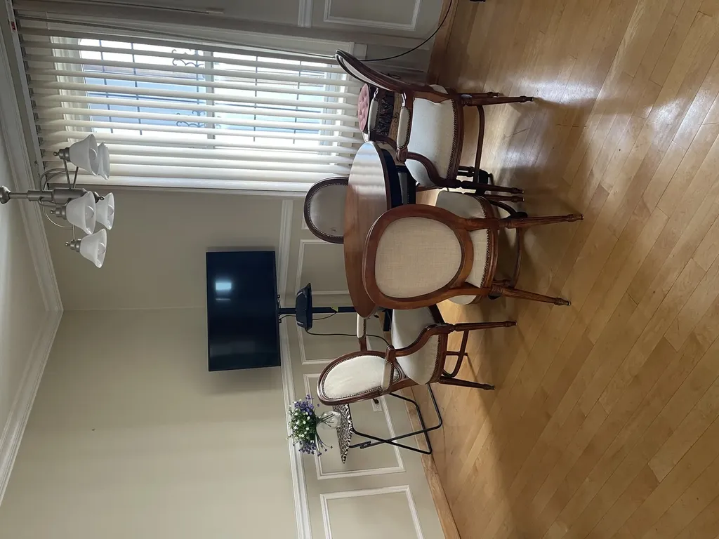 3256 North Elston Avenue Chicago IL 60618