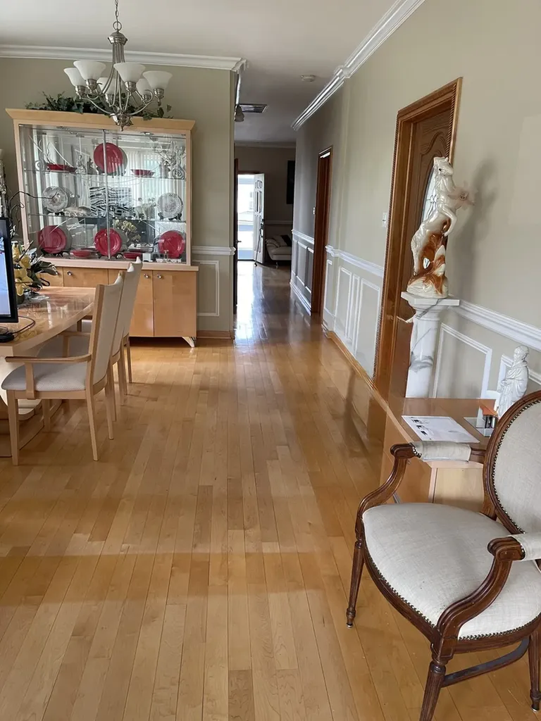 3256 North Elston Avenue Chicago IL 60618