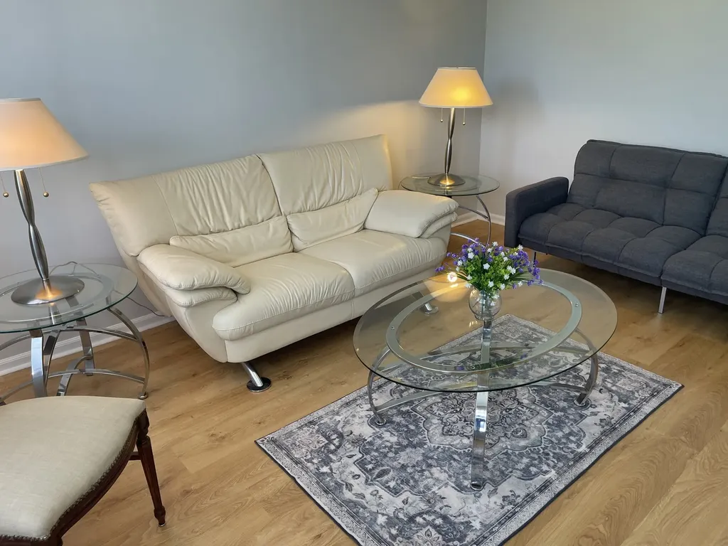 3256 North Elston Avenue Chicago IL 60618