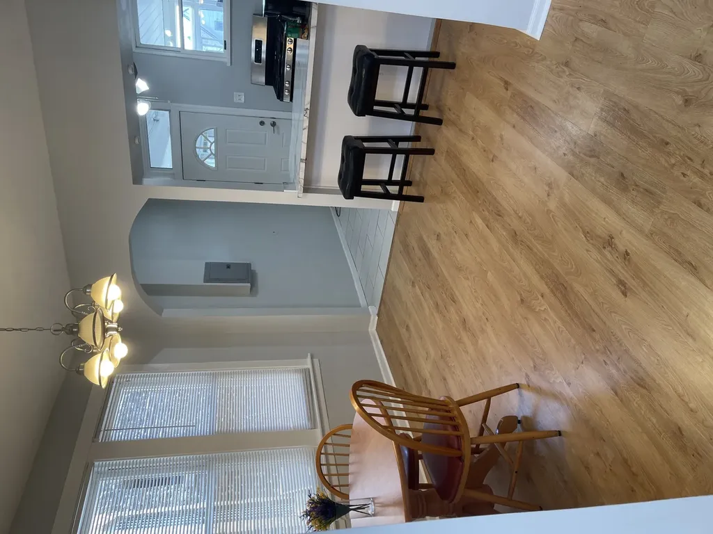 3256 North Elston Avenue Chicago IL 60618