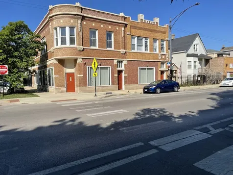 3256 North Elston Avenue Chicago IL 60618