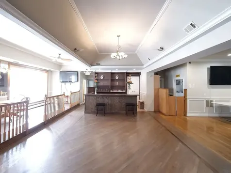 3256 North Elston Avenue Chicago IL 60618