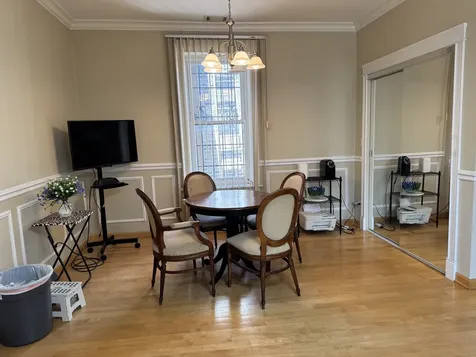 3256 North Elston Avenue Chicago IL 60618
