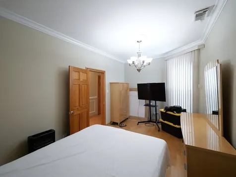 3256 North Elston Avenue Chicago IL 60618