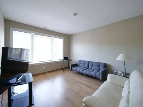 3256 North Elston Avenue Chicago IL 60618