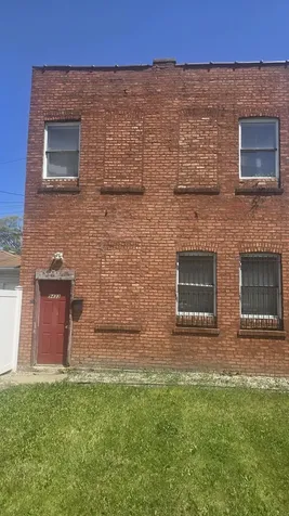 9433 South Michigan Avenue Chicago IL 60619