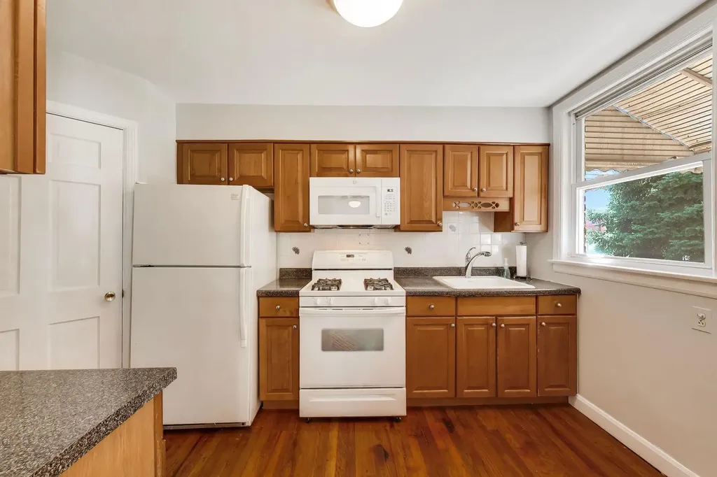 6438 North Oketo Avenue Chicago IL 60631