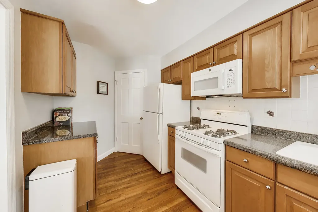 6438 North Oketo Avenue Chicago IL 60631