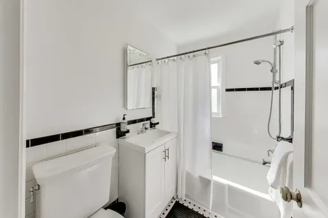 6438 North Oketo Avenue Chicago IL 60631
