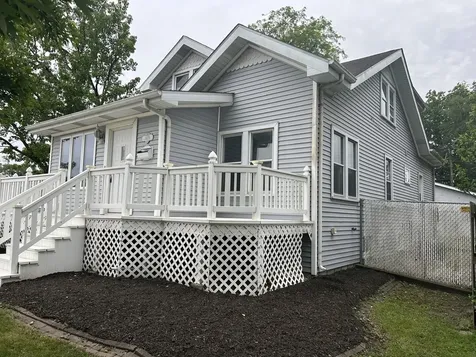 3673 Randolph Street Lansing IL 60438