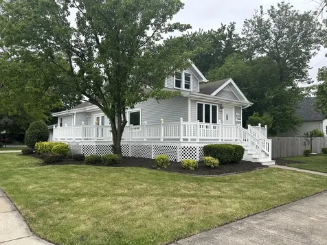 3673 Randolph Street Lansing IL 60438