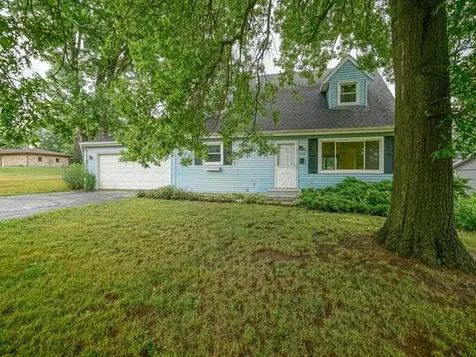 943 North Crest Court Byron IL 61010