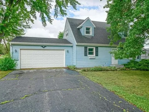 943 North Crest Court Byron IL 61010