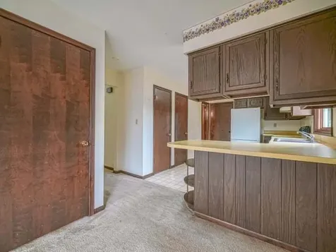 943 North Crest Court Byron IL 61010